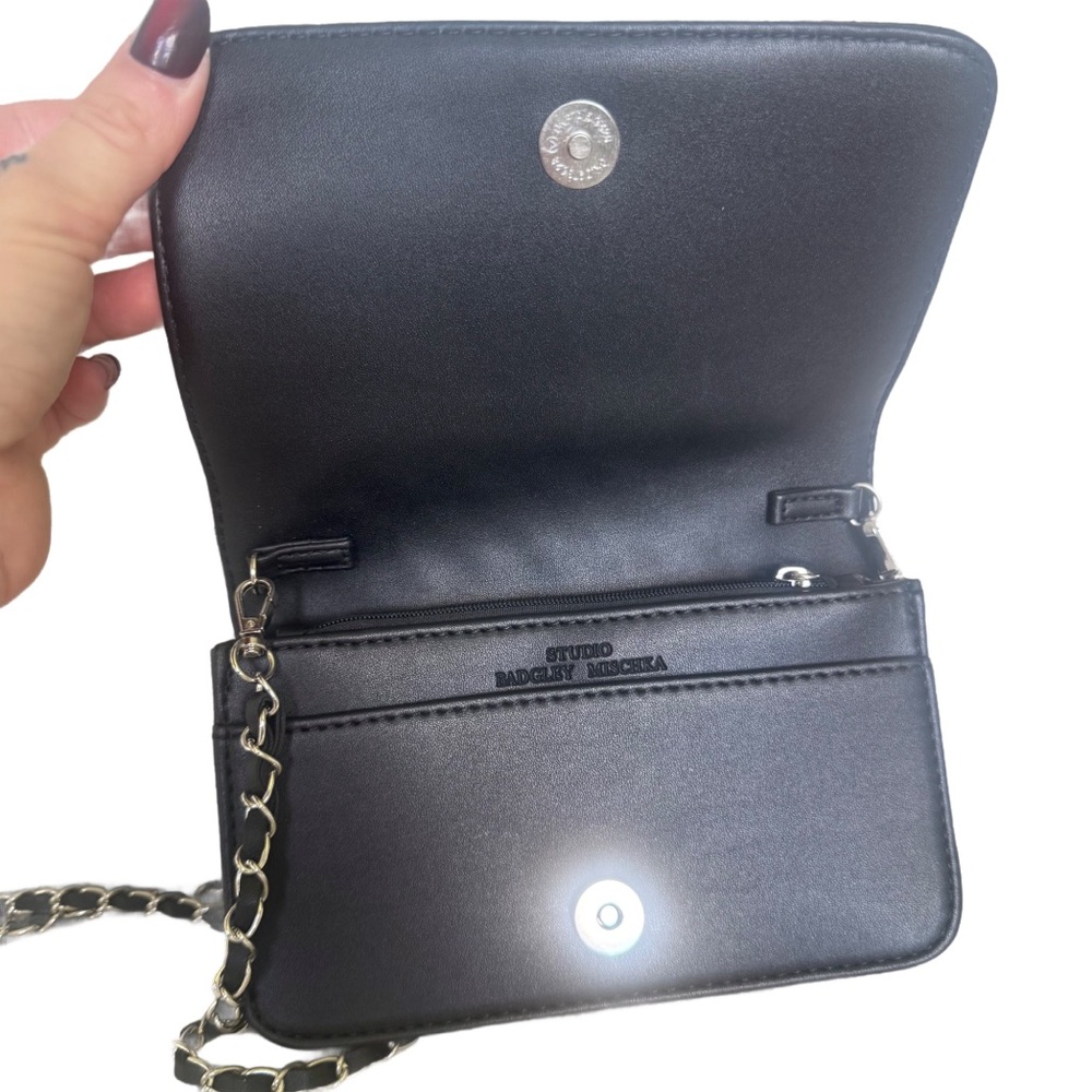 Badgley Mischka Black Quilted Crossbody Bag - Picture 5 of 7